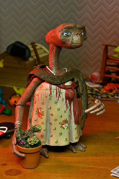 NECA - E.T. 40th Anniversary Dress-Up Ult Af