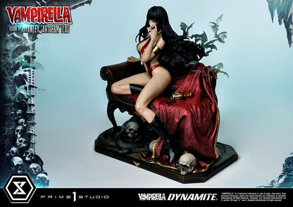 PRIME 1 STUDIOS - Dynamite Entertainment Statue 1:3 Vampirella Design by Stanley Artgerm Lau Bonus Ver