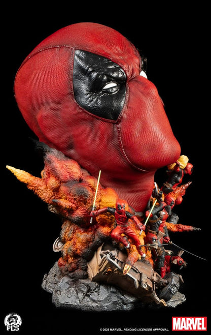 PCS COLLECTIBLES - Marvel Fine Art Bust Deadpool