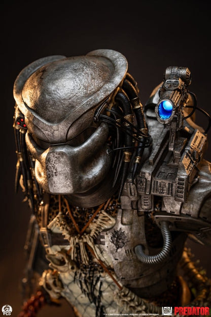 PCS - Predator Statue 1/2 Predator