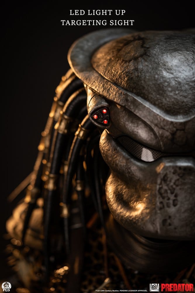 PCS - Predator Statue 1/2 Predator