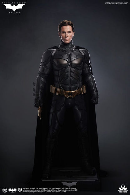 QUEEN STUDIOS - The Dark Knight Life-Size Statue Batman Ultimate Edition (with Batman Armory)