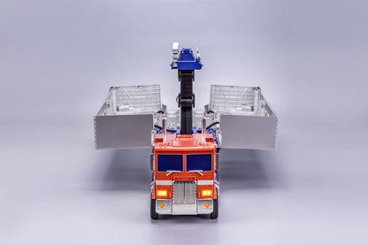 ROBOSEN - Transformers Interactive Auto-Converting Vehicle Optimus Prime Flagship Trailer Kit