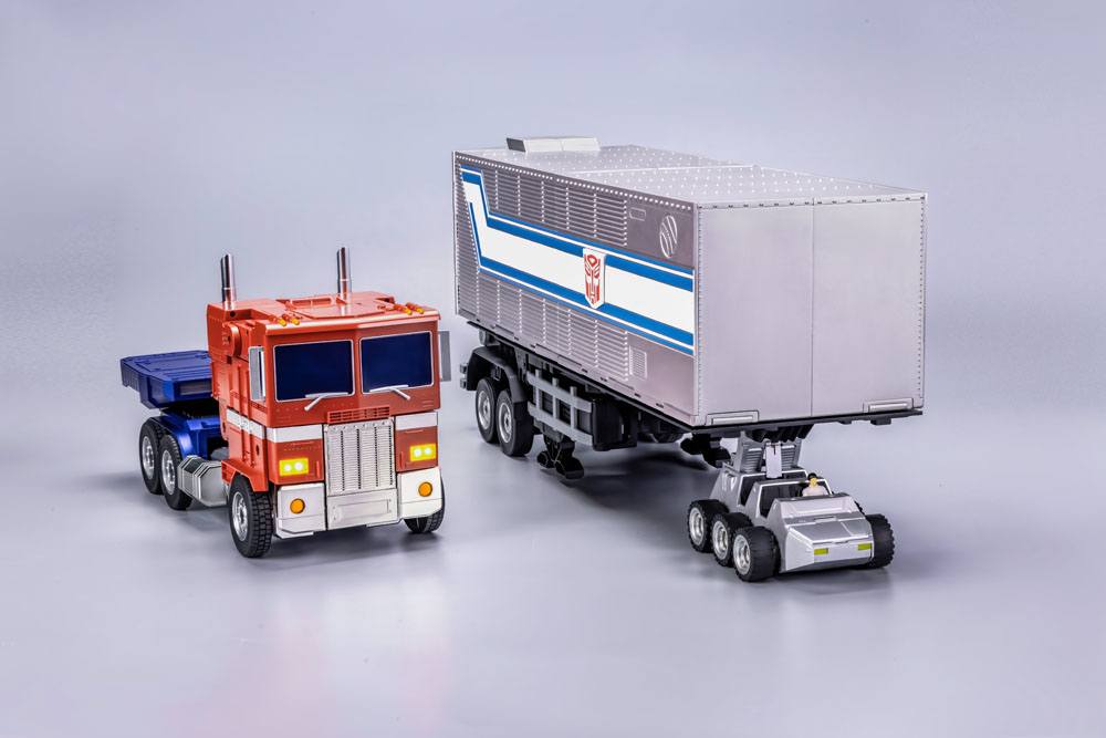 ROBOSEN - Transformers Interactive Auto-Converting Vehicle Optimus Prime Flagship Trailer Kit