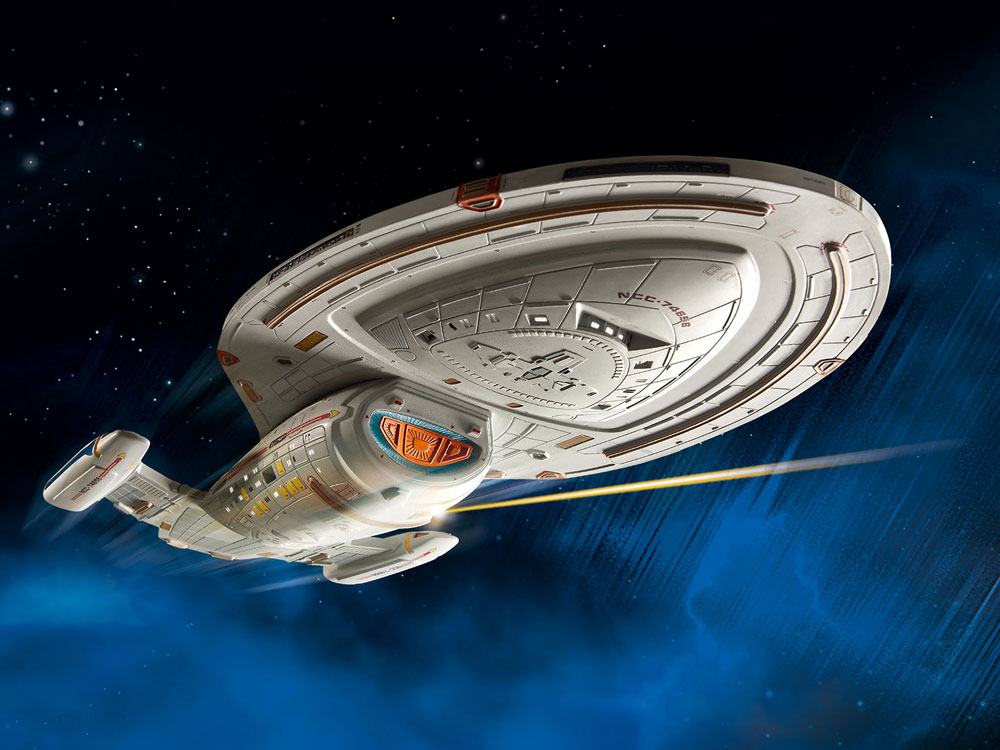 REVELL - Star Trek Model Kit U.S.S. Voyager 1/670