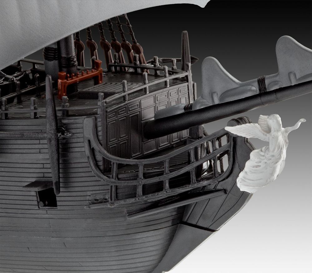 REVELL - Pirates of The Caribbean Dead Men Tell No Tales Easy-Click Model Kit 1/150 Black Pearl