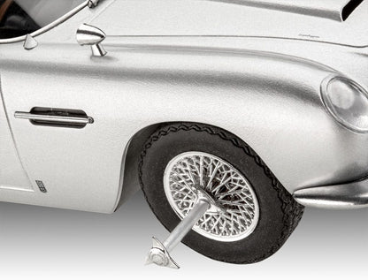 REVELL MODEL KIT -  James Bond Model Kit Gift Set 1/24 Aston Martin DB5 (Goldfinger)