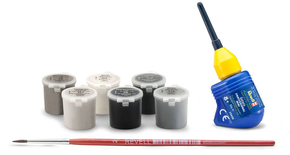 REVELL - Star Wars Model Kit Snowspeeder - 40Th Anniversary 1/29