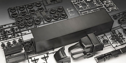 REVELL - Kiss Model Kit Tour Truck 1/32