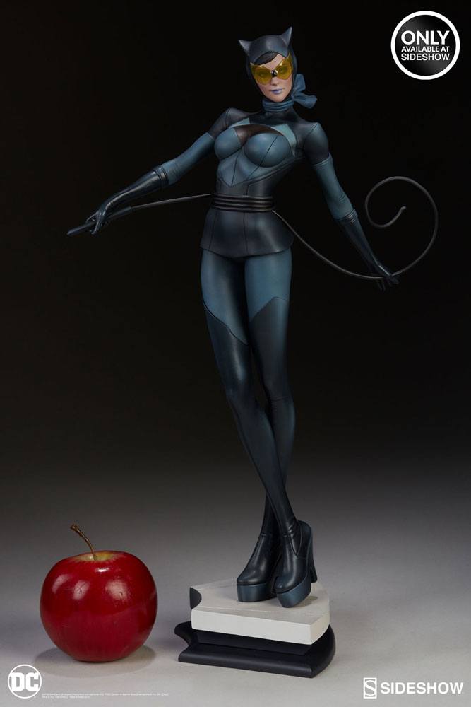 SIDESHOW - Dc Comics - Catwoman Stanley Artgerm Lau Art EXCLUSIVE Statue SS200428