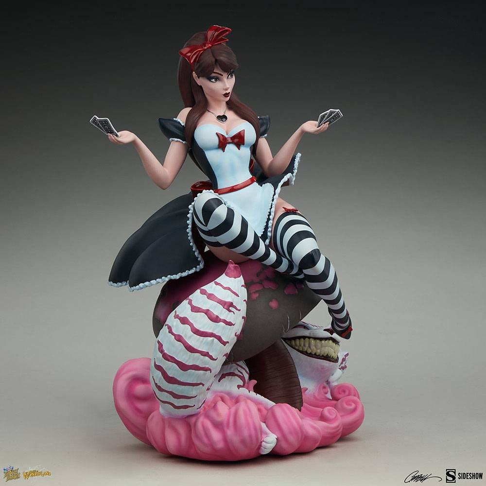 SIDESHOW - Disney - Fairytale Fantasies Collection Statue Alice in Wonderland Game of Hearts Edition SS2005062