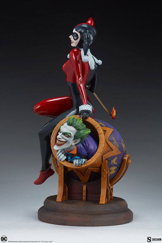 SIDESHOW - Dc Comics - Diorama Harley Quinn and The Joker SS200575