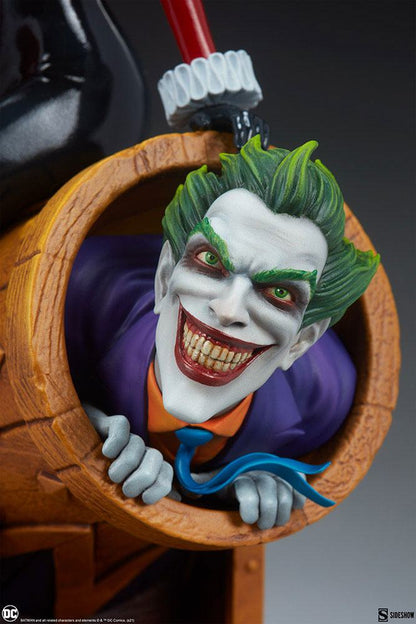 SIDESHOW - DC Comics Diorama Harley Quinn and The Joker