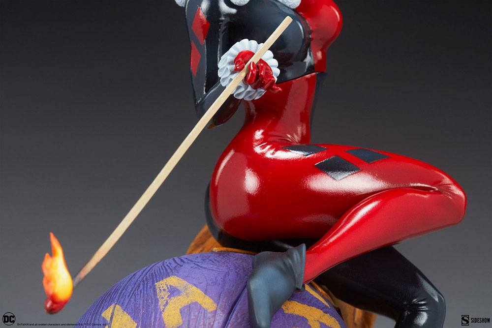 SIDESHOW - DC Comics Diorama Harley Quinn and The Joker