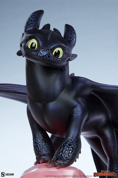 SIDESHOW - How To Train Your Dragon Statue Toothless SS200615