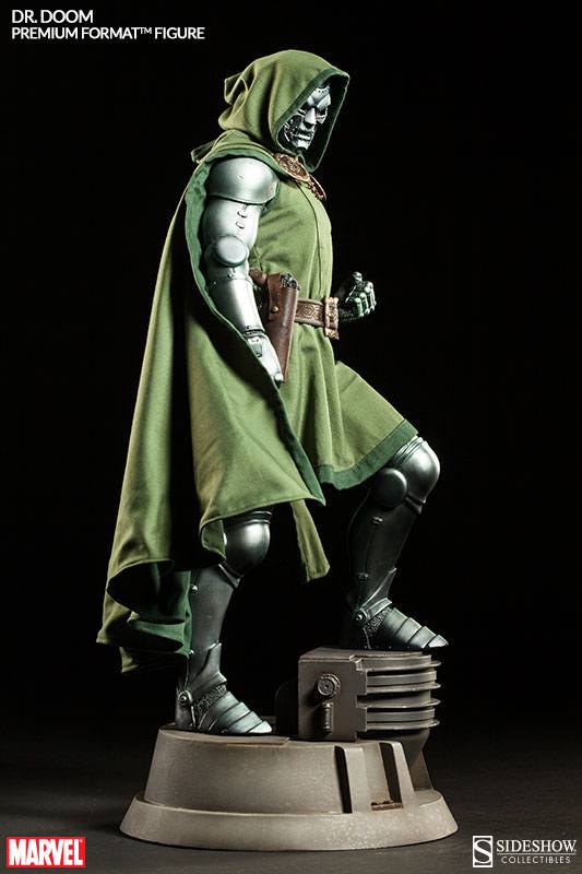 SIDESHOW - Marvel - Dr. Doom Premium Format
