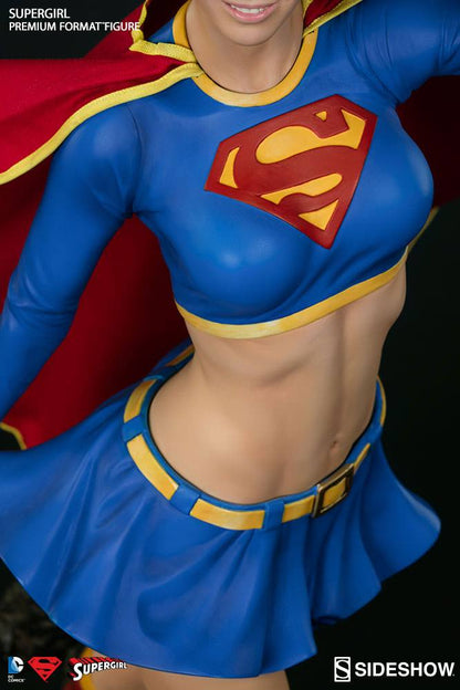 SIDESHOW - DC Comics Premium Format Figure Supergirl