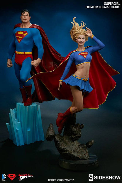 SIDESHOW - DC Comics Premium Format Figure Supergirl