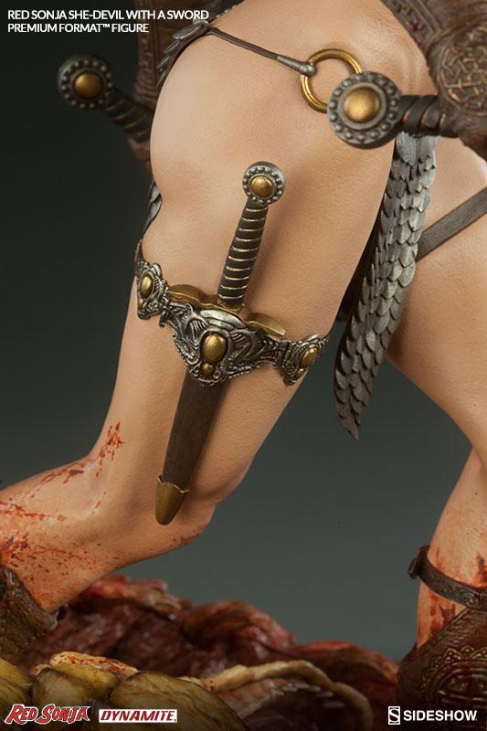 SIDESHOW - RED SONJA SHE-DEVIL WITH SWORD PREMIUM FORMAT