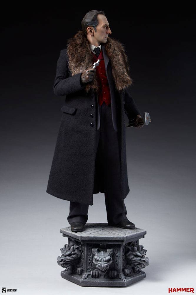 SIDESHOW - Dracula Premium Format Statue Van Helsing (Peter Cushing)