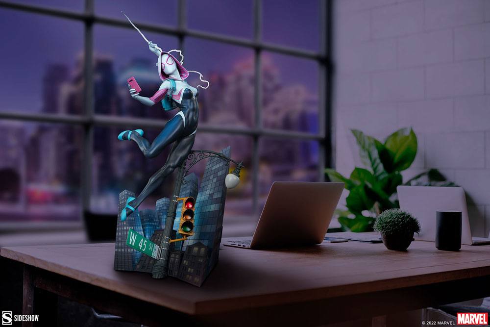 SIDESHOW - Marvel: Spider-Gwen Premium 1:4 Scale Statue