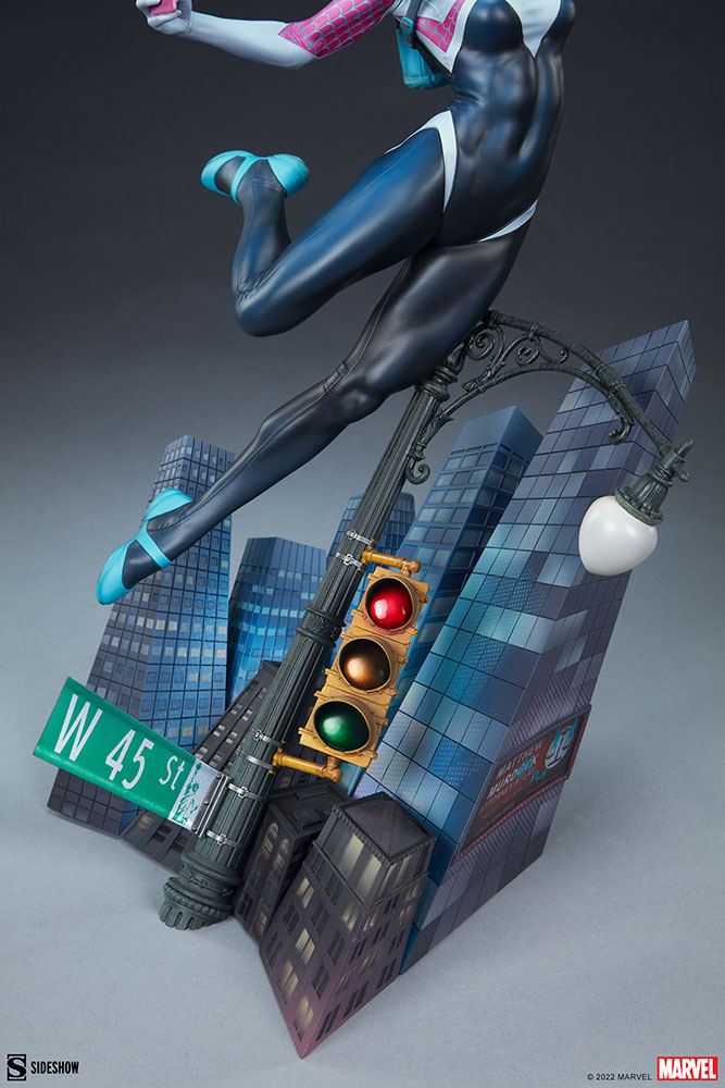 SIDESHOW - Marvel: Spider-Gwen Premium 1:4 Scale Statue