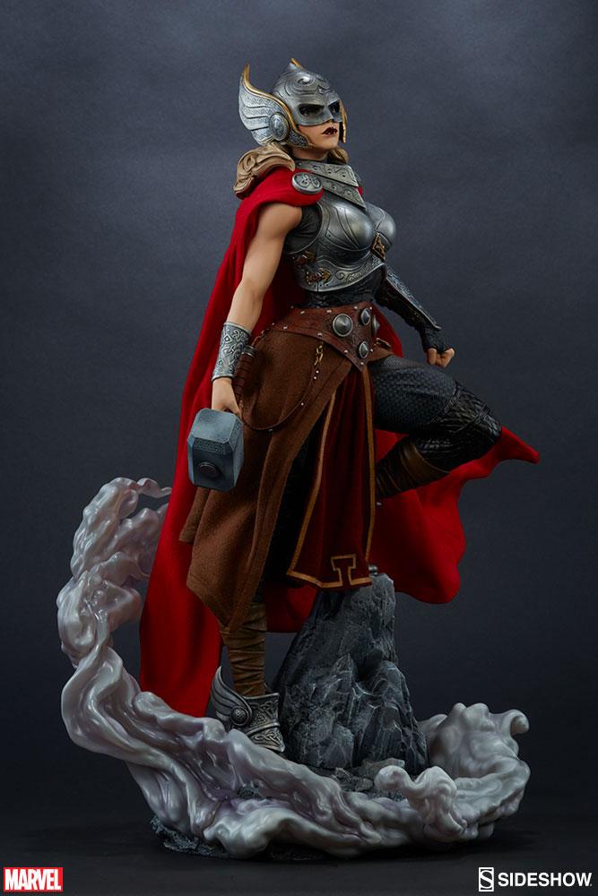 SIDESHOW - Marvel - Comics Thor Jane Foster Premium Format