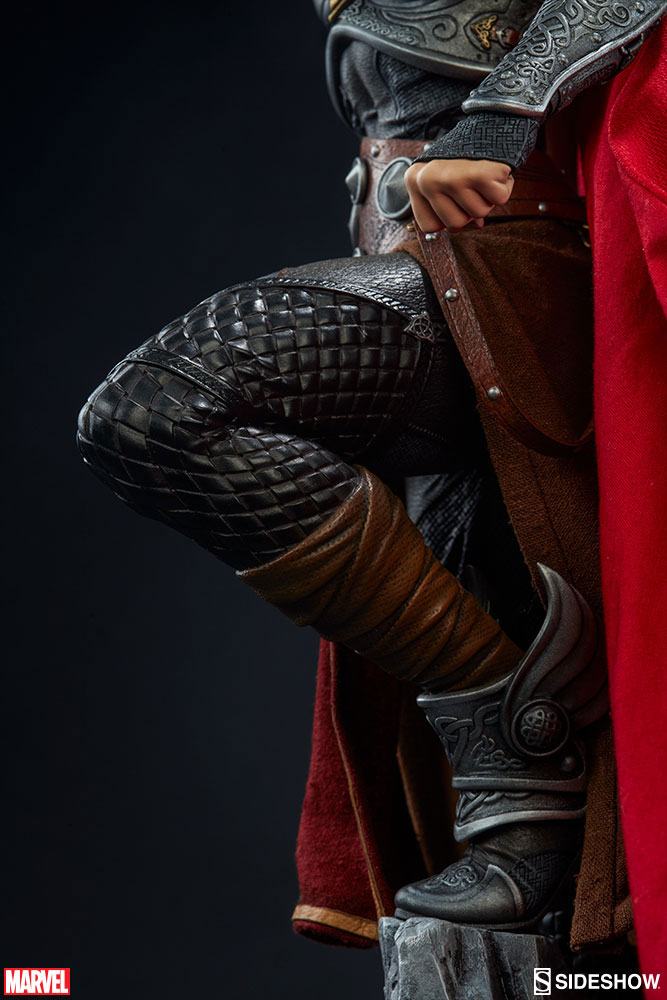 SIDESHOW - Marvel - Comics Thor Jane Foster Premium Format