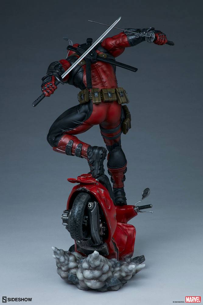 SIDESHOW - Marvel - Premium Format Statue Deadpool SS300690