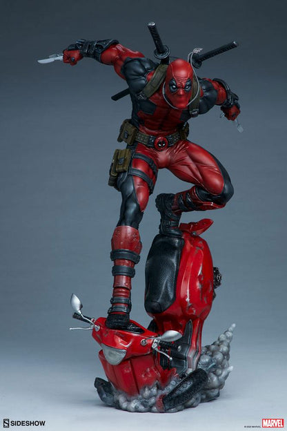 SIDESHOW - Marvel - Premium Format Statue Deadpool SS300690