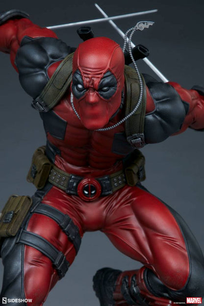 SIDESHOW - Marvel - Premium Format Statue Deadpool SS300690