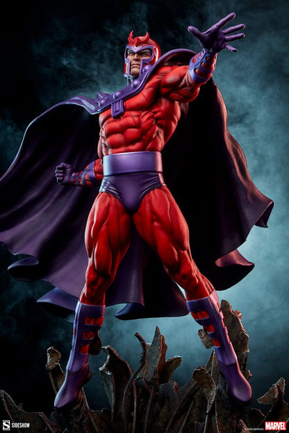 SIDESHOW - Marvel Premium Format Statue Magneto: Master of Magnetism