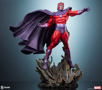 SIDESHOW - Marvel Premium Format Statue Magneto: Master of Magnetism