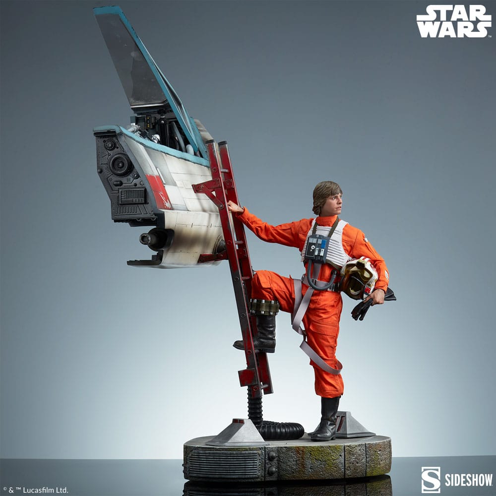 SIDESHOW - Star Wars Premium Format Statue Luke Skywalker & X-Wing: Red Five, Standing By