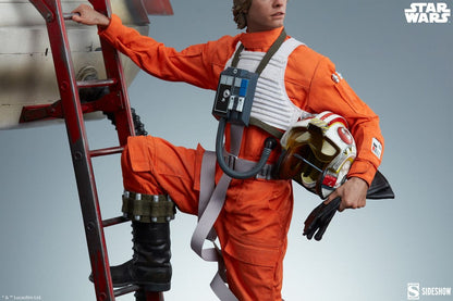 SIDESHOW - Star Wars Premium Format Statue Luke Skywalker & X-Wing: Red Five, Standing By