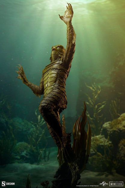 SIDESHOW - Universal Monsters Premium Format Figure Creature from the Black Lagoon
