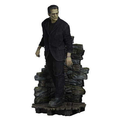 SIDESHOW - Frankenstein Premium Format Mixed Media Statue Frankenstein (Fabric Costume)