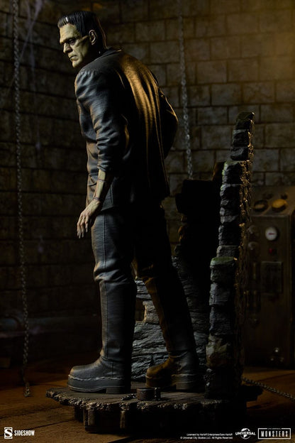 SIDESHOW - Frankenstein Premium Format Statue Frankenstein