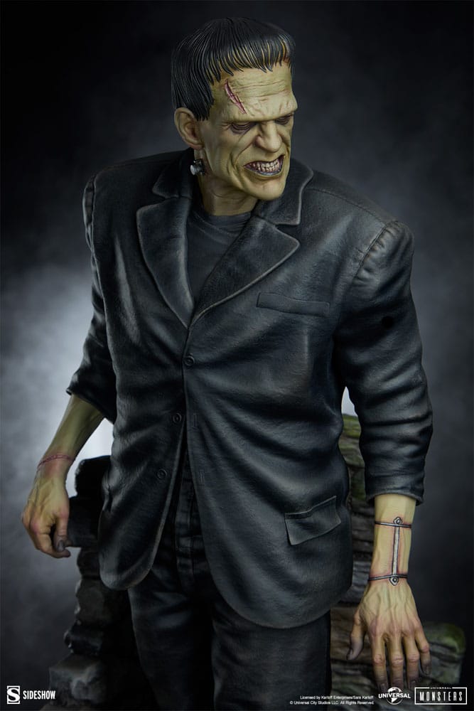 SIDESHOW - Frankenstein Premium Format Statue Frankenstein