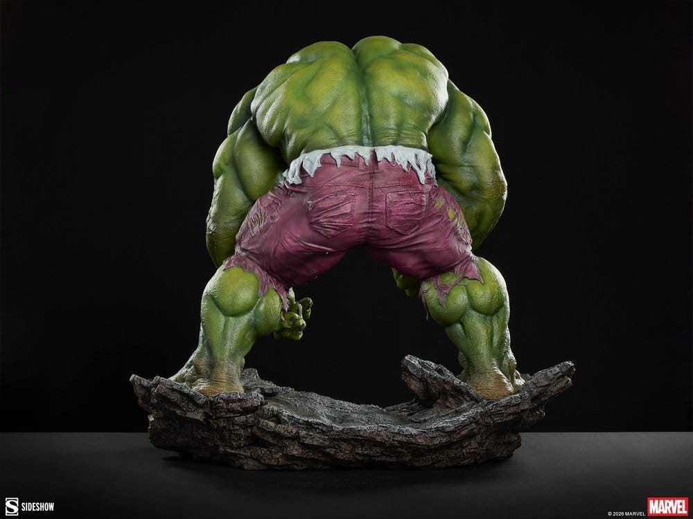 SIDESHOW - Marvel Premium Format Figure Hulk