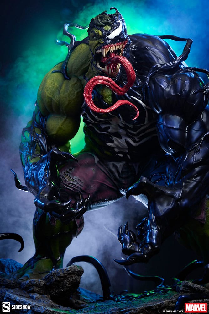 SIDESHOW - Marvel Premium Format Statue Venomized Hulk