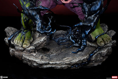 SIDESHOW - Marvel Premium Format Statue Venomized Hulk