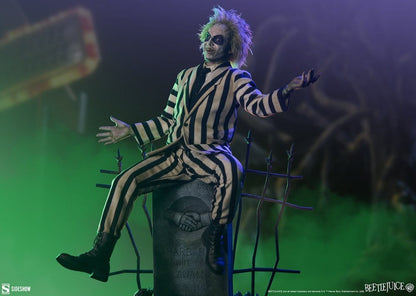 SIDESHOW - Beetlejuice Premium Format Mixed Media Statue Beetlejuice