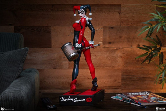 SIDESHOW - Suicide Squad Premium Format Figure Harley Quinn