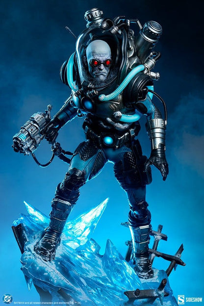 SIDESHOW - DC Comics Premium Format Figure Mr. Freeze