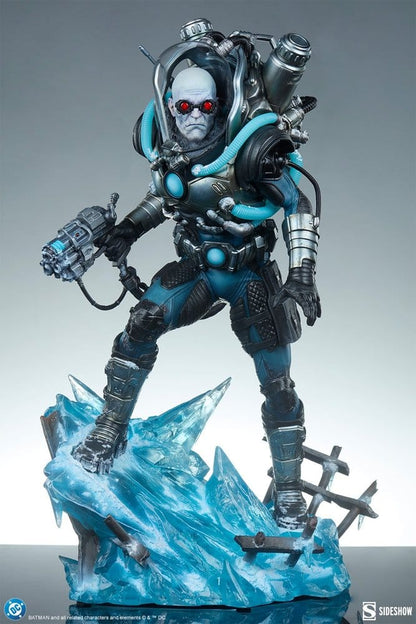 SIDESHOW - DC Comics Premium Format Figure Mr. Freeze