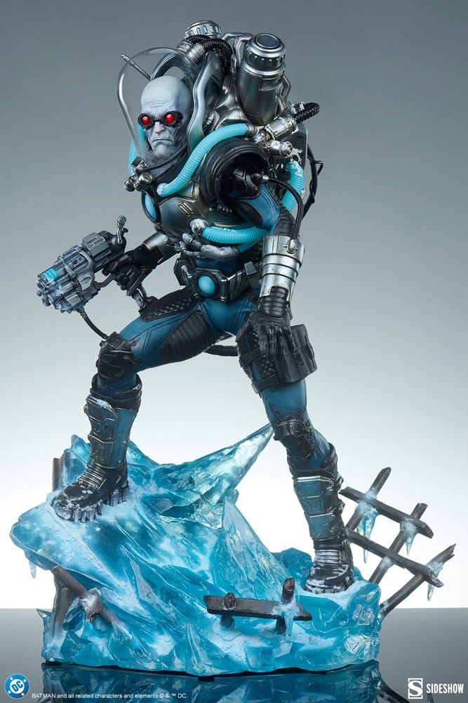 SIDESHOW - DC Comics Premium Format Figure Mr. Freeze