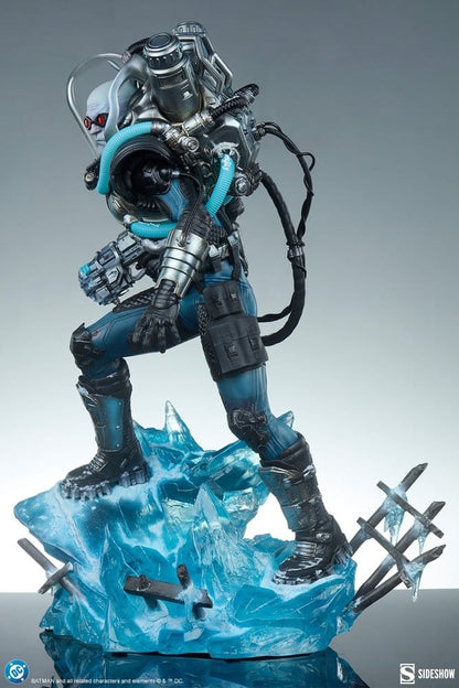 SIDESHOW - DC Comics Premium Format Figure Mr. Freeze