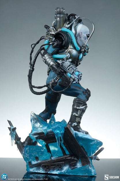 SIDESHOW - DC Comics Premium Format Figure Mr. Freeze