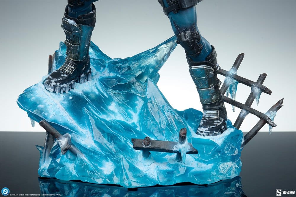 SIDESHOW - DC Comics Premium Format Figure Mr. Freeze